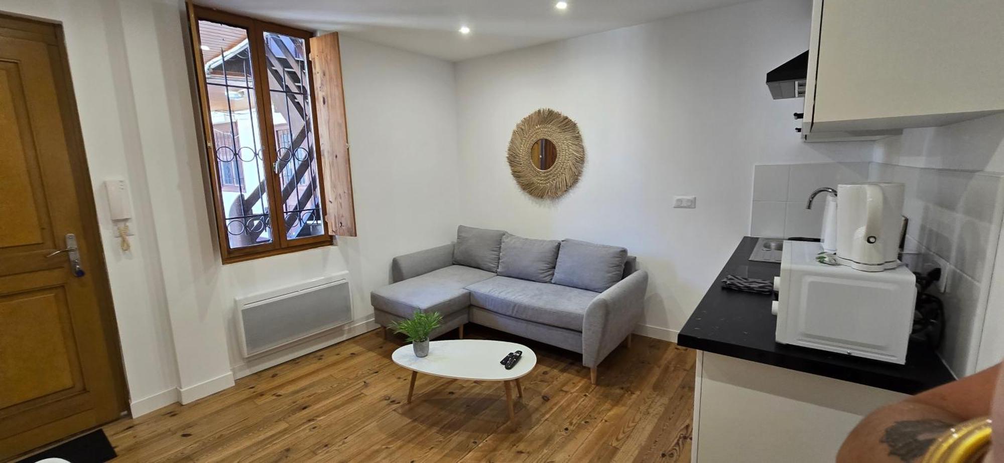 Appartement Moderne Et Contemporain, Wifi, 2 Pers